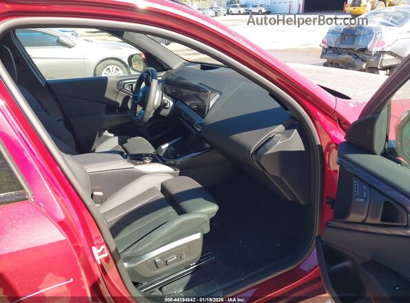 5UX53GP08S9092578 2025 BMW X3 Red Front interior view