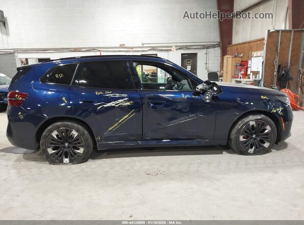 5UX73GP00S9097279 2025 BMW X3 Blue Widok wnętrza z tyłu