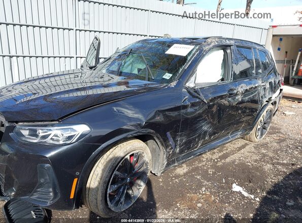 5UX83DP02N9K07112 2022 BMW X3 Black Widok z przodu
