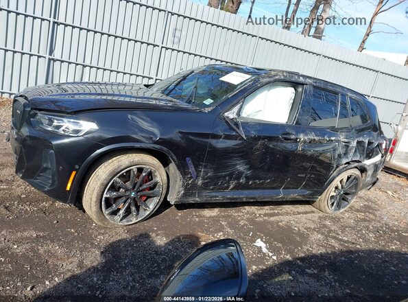 5UX83DP02N9K07112 2022 BMW X3 Black Widok wnętrza z tyłu