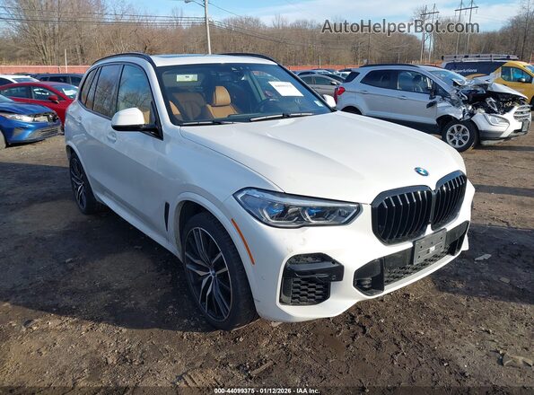 5UXCR6C01N9L85930 2022 BMW X5 White Widok z przodu