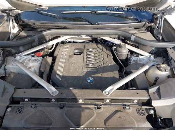 5UXCR6C01N9L85930 2022 BMW X5 White Widok z tyłu