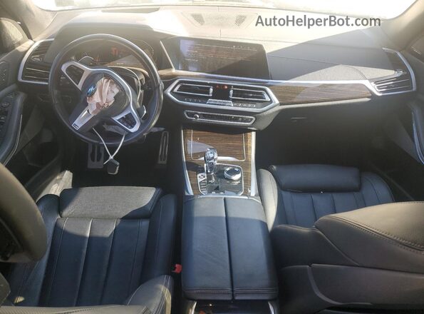 5UXCR6C04M9E11700 2021 BMW X5 White Առջևի վահանակի տեսք