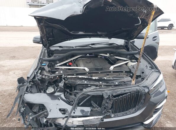 5UXCR6C05P9P49639 2023 BMW X5 Gray Vista trasera