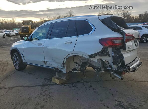 5UXCR6C05P9R20664 2023 BMW X5 White Rear left