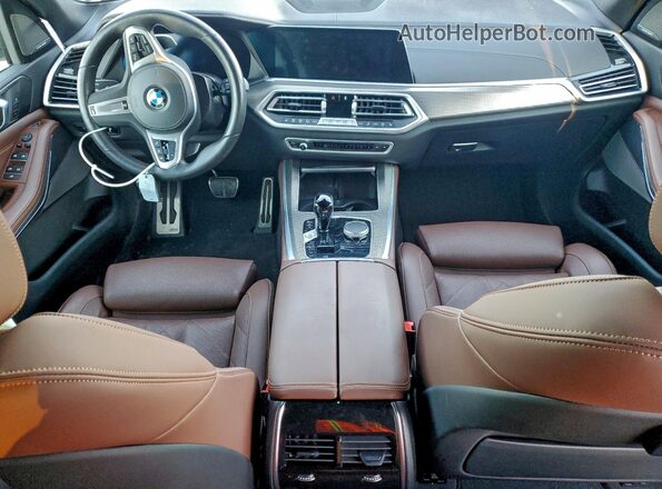 5UXCR6C06P9P02944 2023 BMW X5 Белый Вид панели приборов