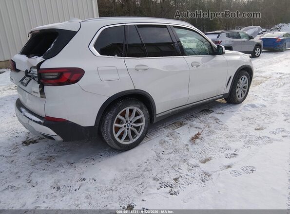 5UXCR6C0XM9G52175 2021 BMW X5 White 