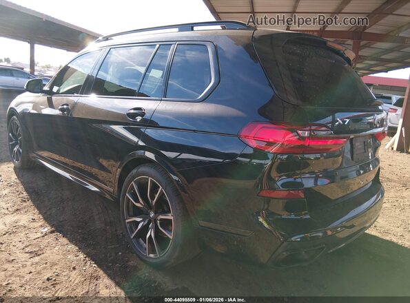 5UXCW2C00L9C79356 2020 BMW X7 Черный Задняя левая четверть