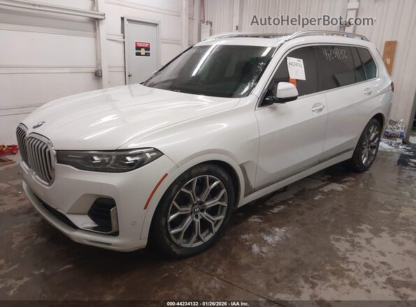 5UXCW2C00M9D78485 2021 BMW X7 White Front left