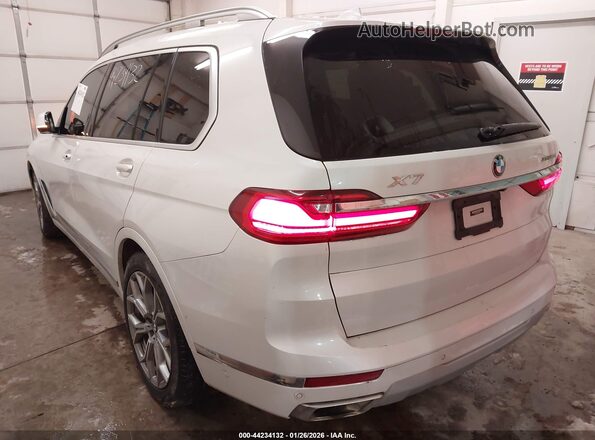 5UXCW2C00M9D78485 2021 BMW X7 White Rear left