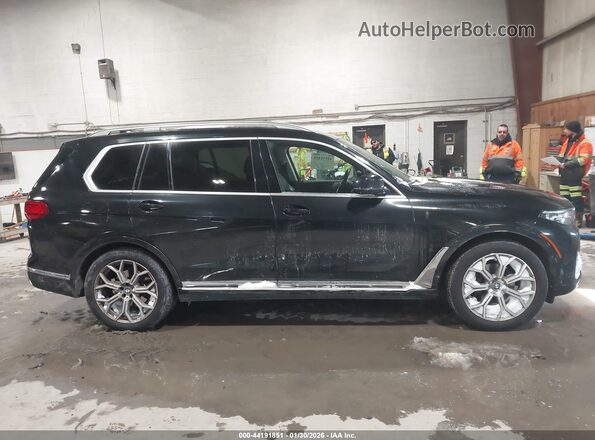 5UXCW2C00M9F66858 2021 BMW X7 Black Вид щитка приладів