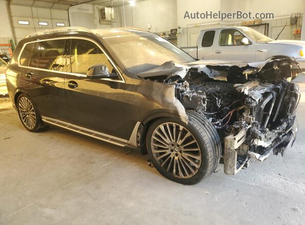 5UXCW2C00N9K18265 2022 BMW X7 Black წინა მარჯვენა