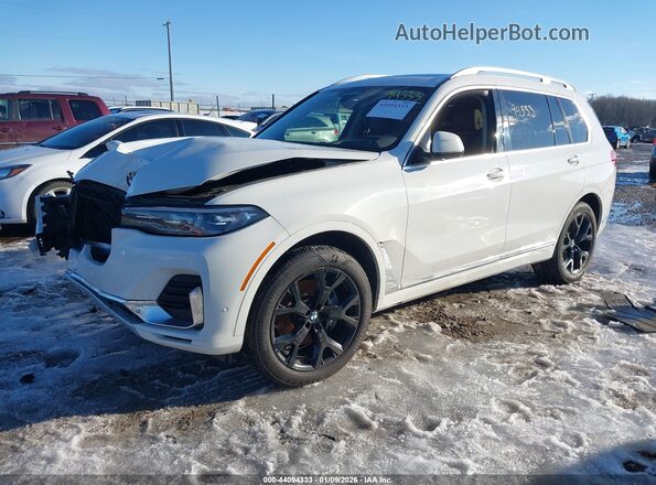 5UXCW2C00N9M49974 2022 BMW X7 White 