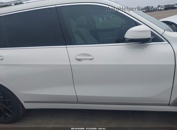 5UXCW2C01L9C50836 2020 BMW X7 White Вид задньої частини салону