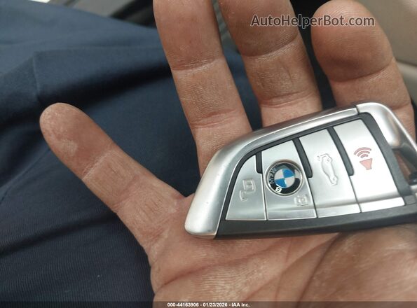 5UXCW2C01L9C50836 2020 BMW X7 White Вид панелі приладів