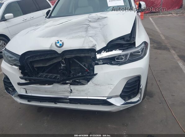 5UXCW2C01L9C50836 2020 BMW X7 White Вид спереду