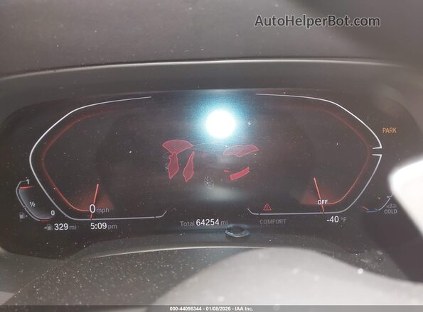 5UXCW2C01M9F19564 2021 BMW X7 Blue Rear seats view