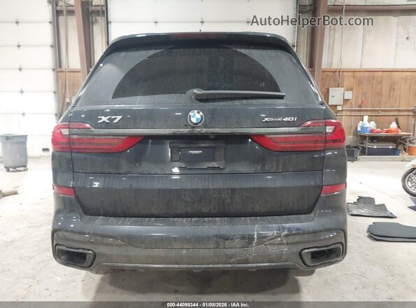 5UXCW2C01M9F19564 2021 BMW X7 Blue 