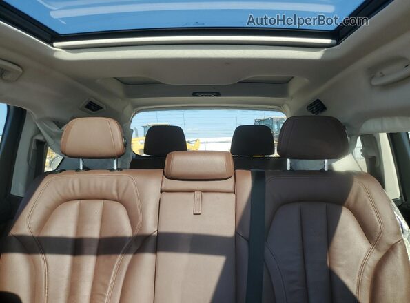 5UXCW2C02L9A02367 2020 BMW X7 White Vista de los asientos traseros