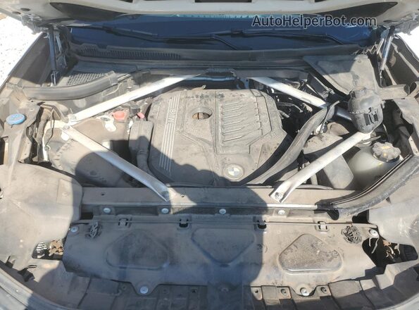 5UXCW2C02L9A02367 2020 BMW X7 White Vista del compartimento del motor