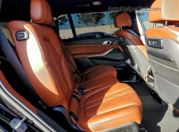 5UXCW2C04M9F19140 2021 BMW X7 Black უკანა სალონის ხედი