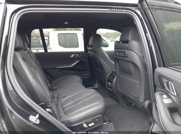 5UXCW2C04N9L18482 2022 BMW X7 Black Вид наклейки з VIN-кодом