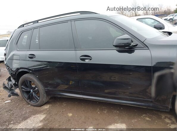 5UXCW2C04N9L18482 2022 BMW X7 Black Вид задньої частини салону