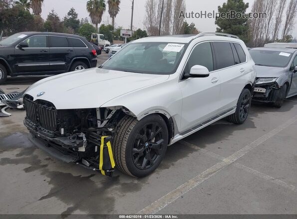 5UXCW2C06M9F57016 2021 BMW X7 White Передня ліва чверть