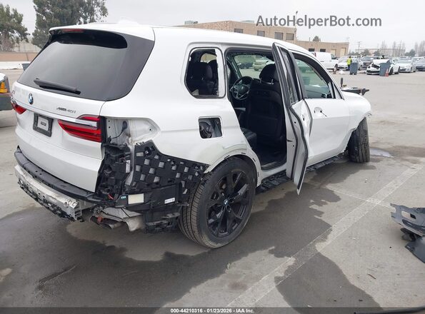 5UXCW2C06M9F57016 2021 BMW X7 White Задня права чверть