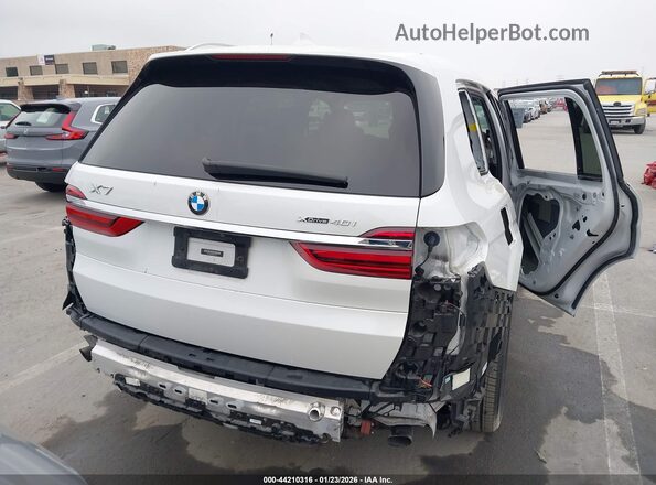 5UXCW2C06M9F57016 2021 BMW X7 White 
