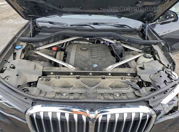 5UXCW2C06N9M88441 2022 BMW X7 Black Engine compartment view