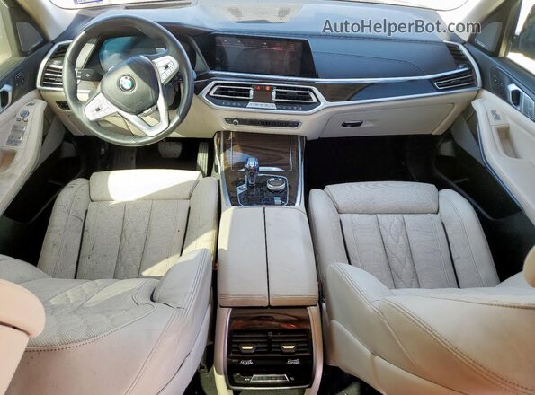 5UXCW2C07M9E96954 2021 BMW X7 Белый Вид панели приборов