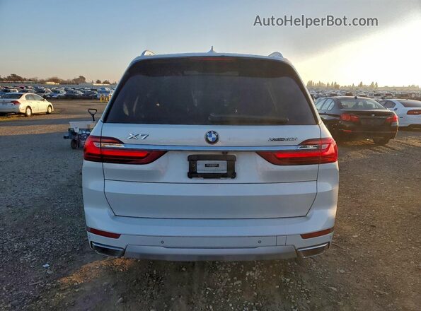 5UXCW2C08N9J28877 2022 BMW X7 White უკანა ხედი