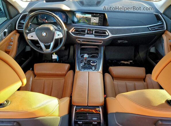 5UXCW2C08N9J28877 2022 BMW X7 White წინა პანელის ხედი