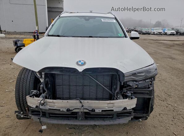 5UXCW2C09N9K25294 2022 BMW X7 White Դիմացի տեսք
