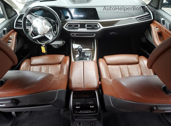 5UXCW2C0XM9E08995 2021 BMW X7 Gray Dashboard view