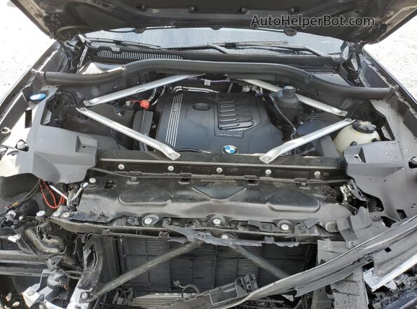5UXCW2C0XM9E08995 2021 BMW X7 Gray Engine compartment view