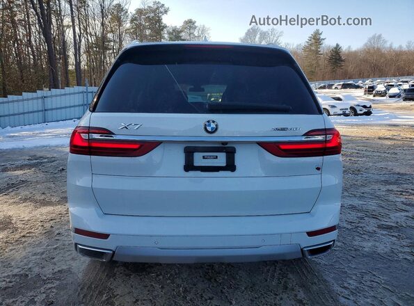 5UXCW2C0XM9F34452 2021 BMW X7 White Rear view