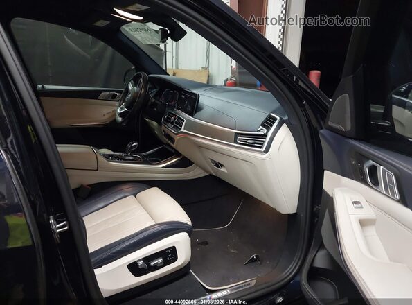 5UXCX6C03N9J68840 2022 BMW X7 Dark Blue 