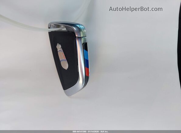 5UXCX6C04M9F16694 2021 BMW X7 White Вид панелі приладів