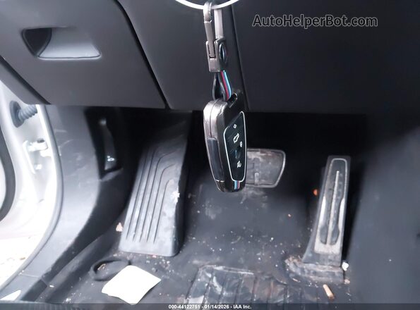 5UXCX6C14M9F87208 2021 BMW ALPINA White Widok deski rozdzielczej