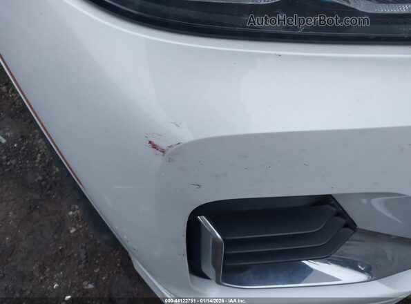 5UXCX6C14M9F87208 2021 BMW ALPINA White Widok z przodu