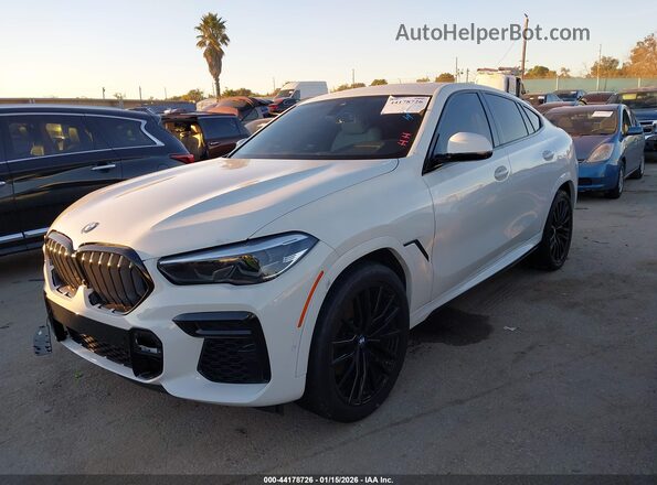 5UXCY6C00P9P83989 2023 BMW X6 White Przód lewy