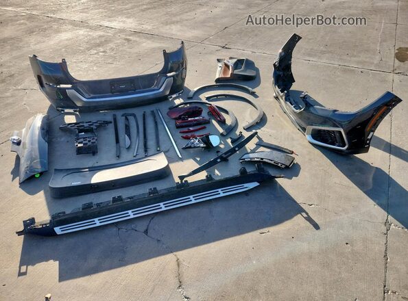 5UXCY6C01N9N32024 2022 BMW X6 Black Vista de la etiqueta del VIN