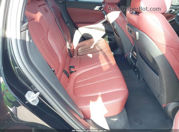 5UXCY6C03M9E62687 2021 BMW X6 Black VIN კოდის სტიკერის ხედი