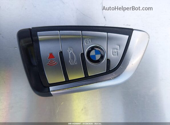 5UXCY6C08P9R85026 2023 BMW X6 Black Vista del salpicadero