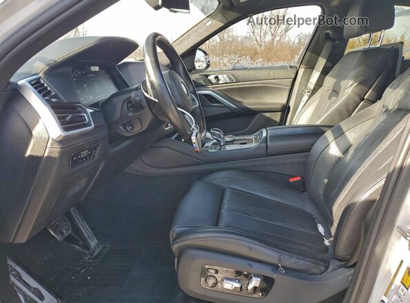 5UXCY8C00L9C29795 2020 BMW X6 White Вид салону спереду