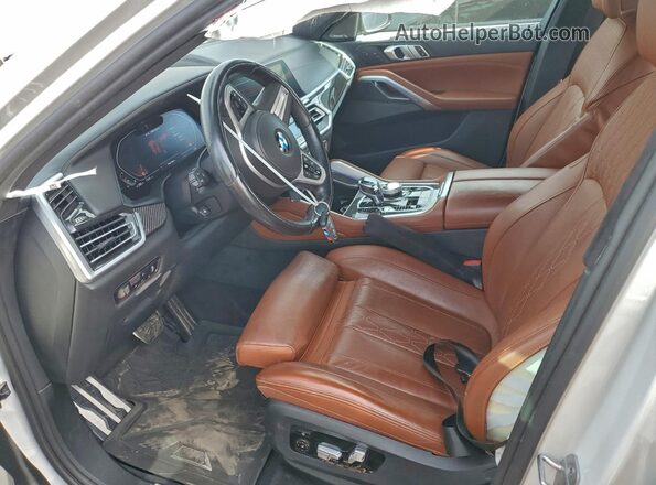 5UXCY8C08N9L17879 2022 BMW X6 White Вид салону спереду