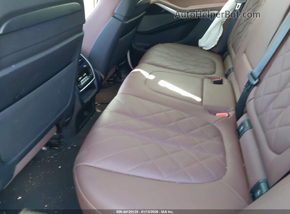 5UXJU4C05P9R21937 2023 BMW X5 White Widok naklejki z numerem VIN