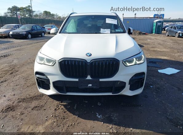5UXJU4C05P9R21937 2023 BMW X5 White Widok zestawu wskaźników